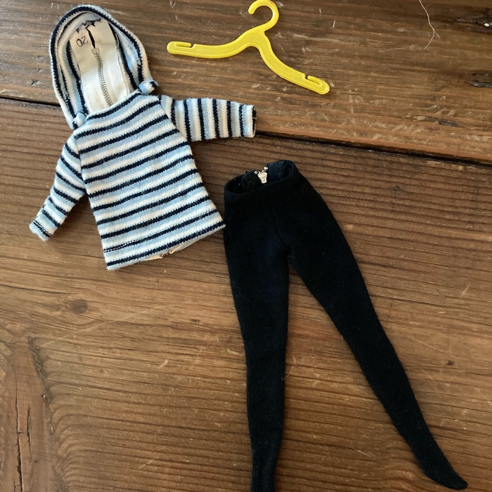 Vintage 1960’s “Winter Holiday” Hood/Leggings Set